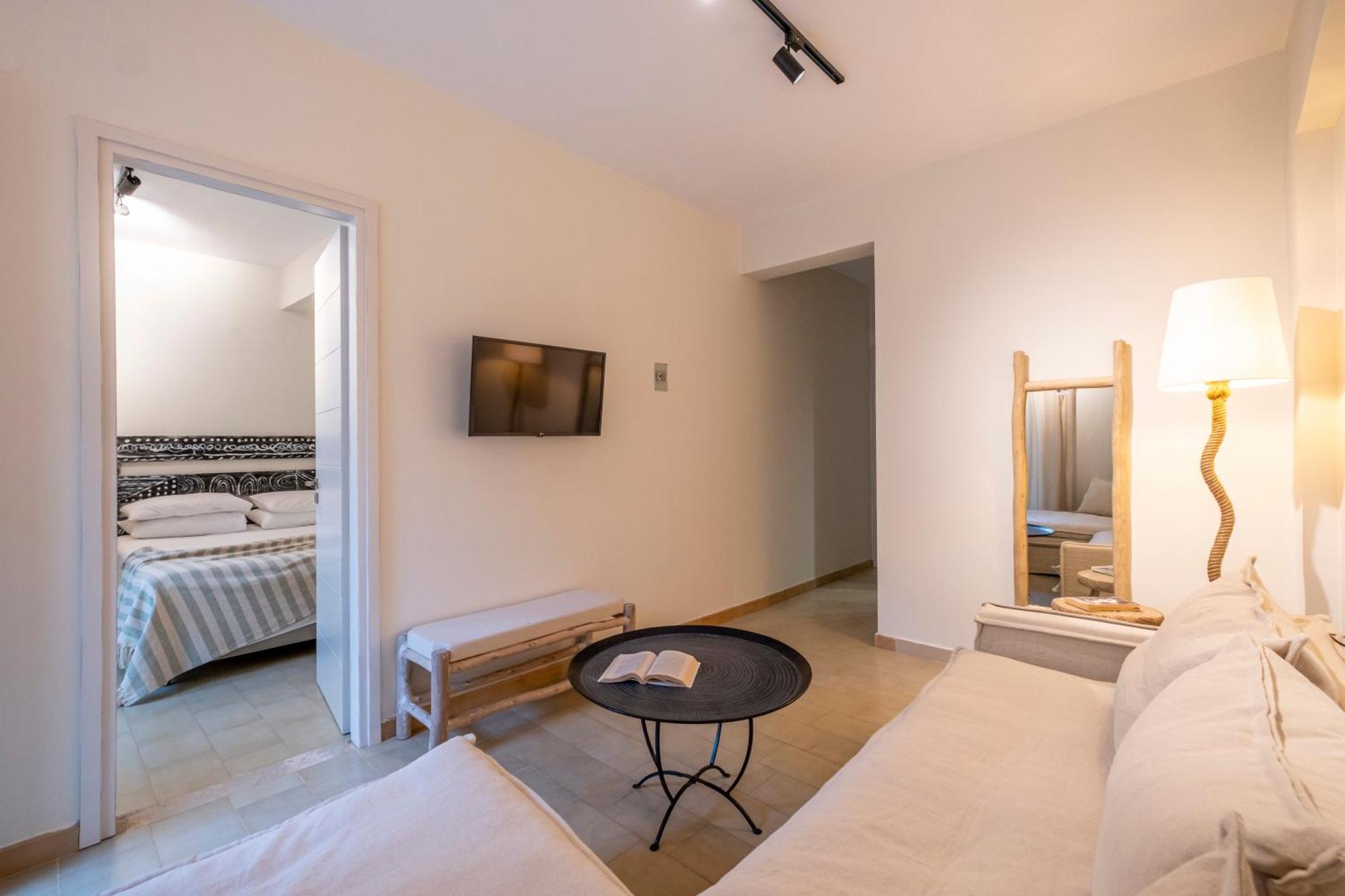 Ammos Tolo Hotel Екстериор снимка