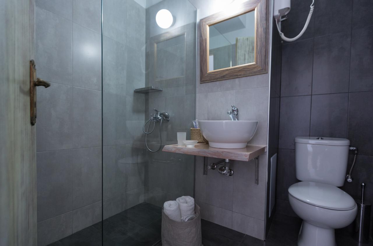 Ammos Tolo Hotel Екстериор снимка